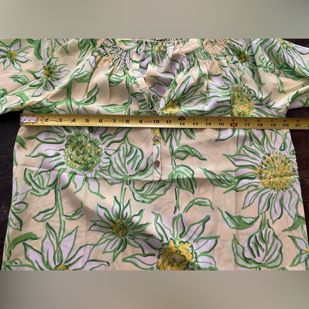 Women’s Lilly Pulitzer Elsa yellow silk top. Limoncello sunbelievable. Medium - Picture 11 of 14